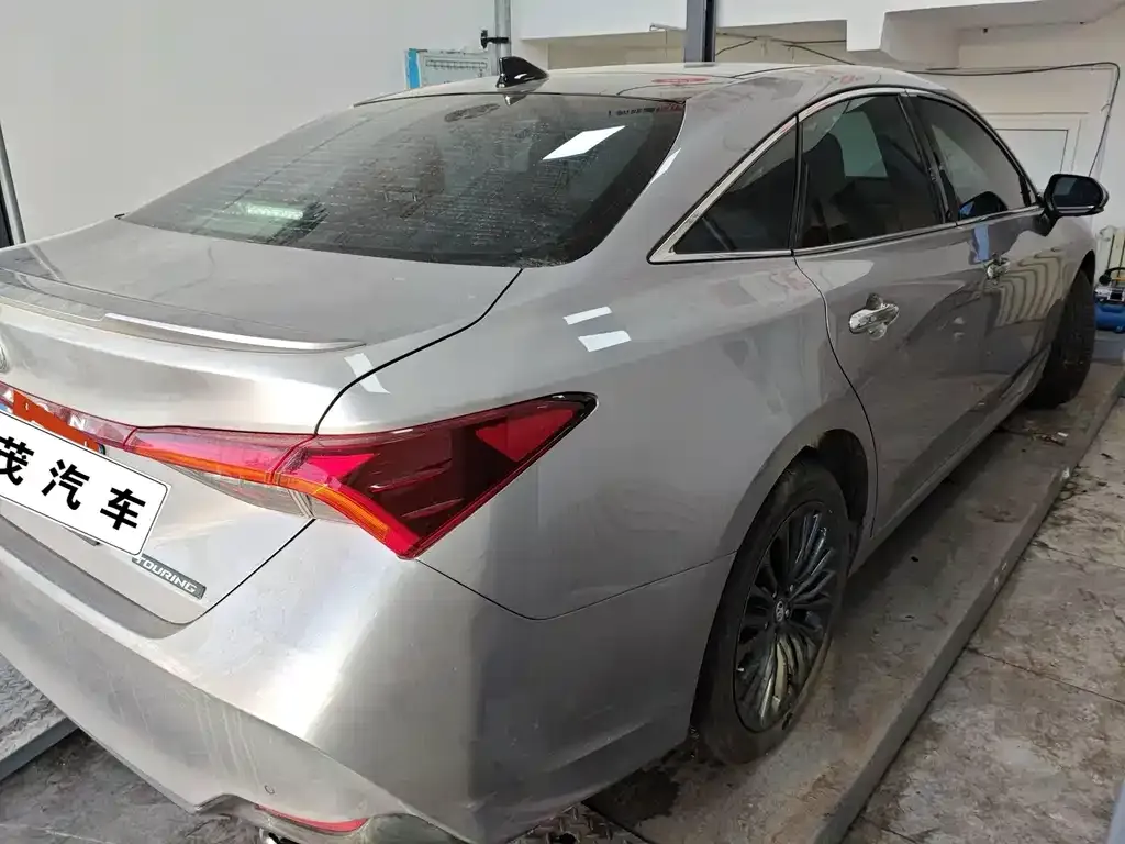 Toyota Avalon 2023 из CN, фото 2