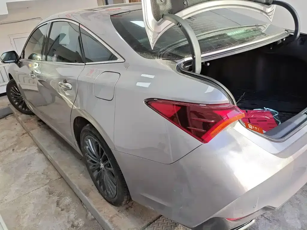 Toyota Avalon 2023 из CN, фото 5