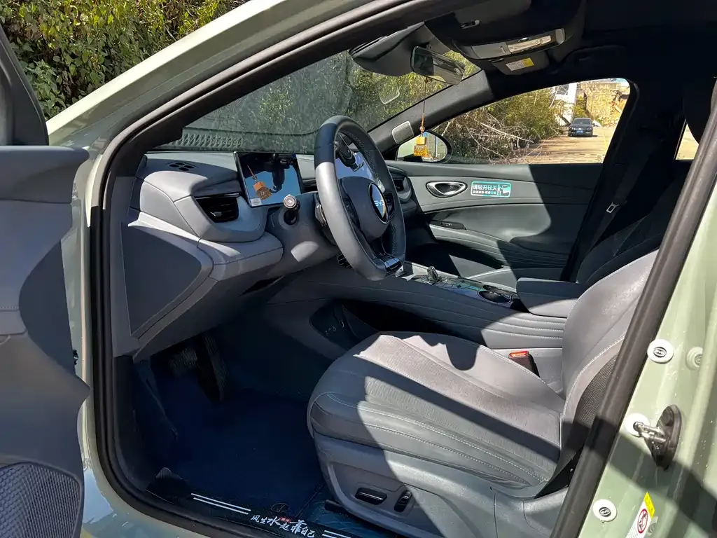 BYD Seal 06GT — фото 8