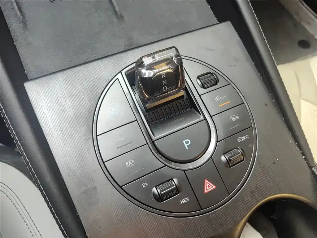BYD Seal 06 — фото 10
