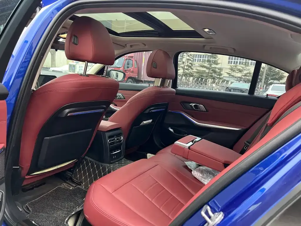 BMW 3 Series 2021 из CN, фото 8
