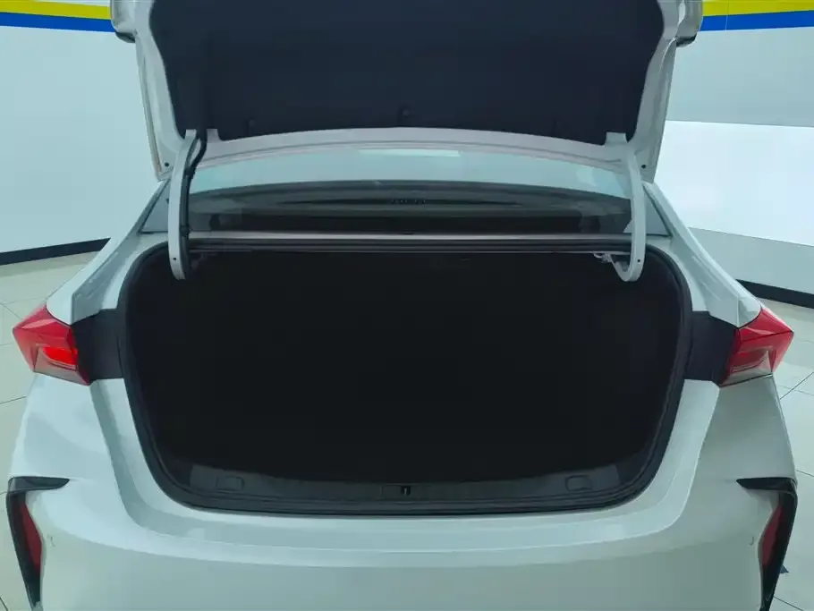 Buick Verano 2022 из CN, фото 8