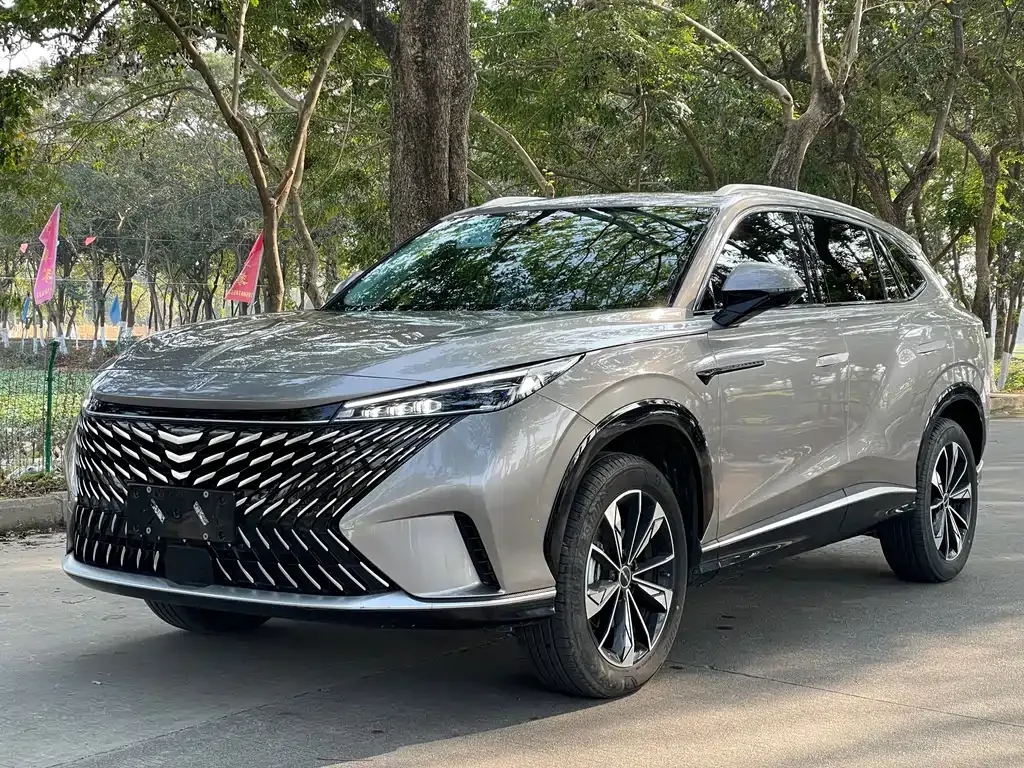 Roewe RX5 — фото 1