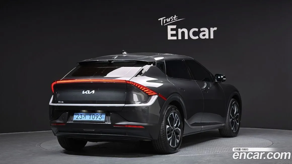 Kia EV6 — фото 10