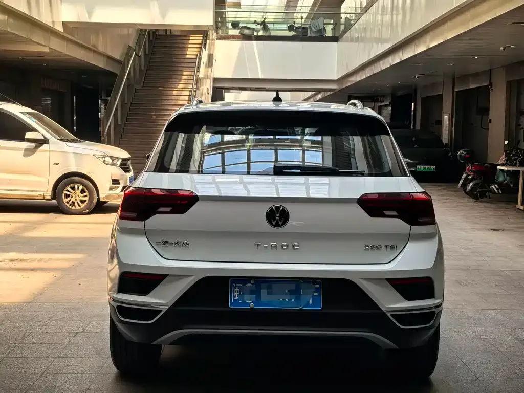 Volkswagen T-Roc 2023 из CN, фото 9