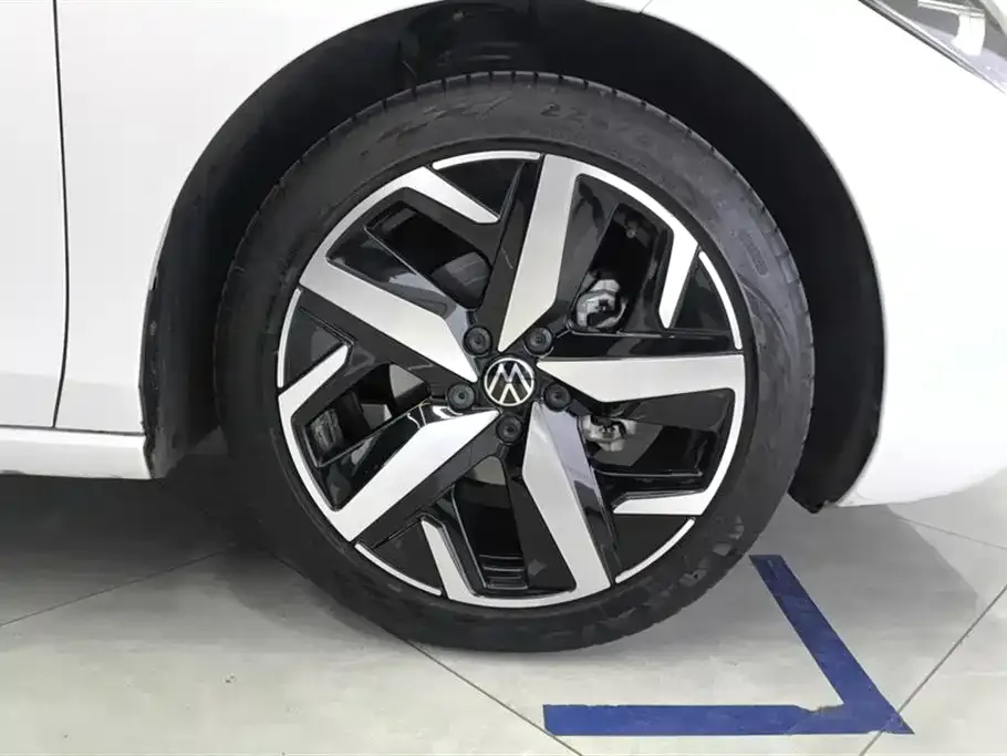 Volkswagen Lamando 2023 из CN, фото 4