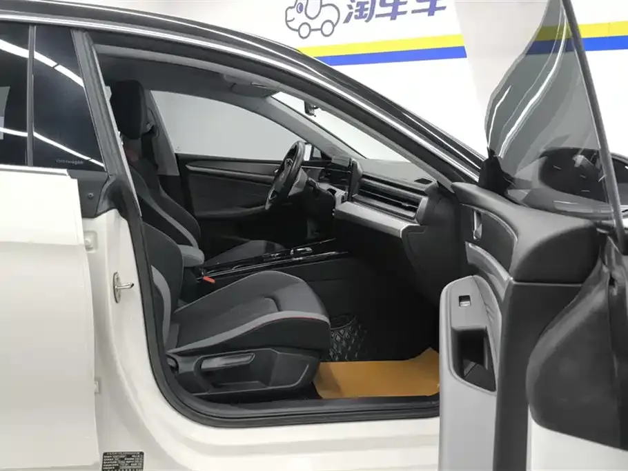 Volkswagen Lamando 2023 из CN, фото 5