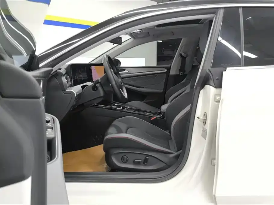 Volkswagen Lamando 2023 из CN, фото 10