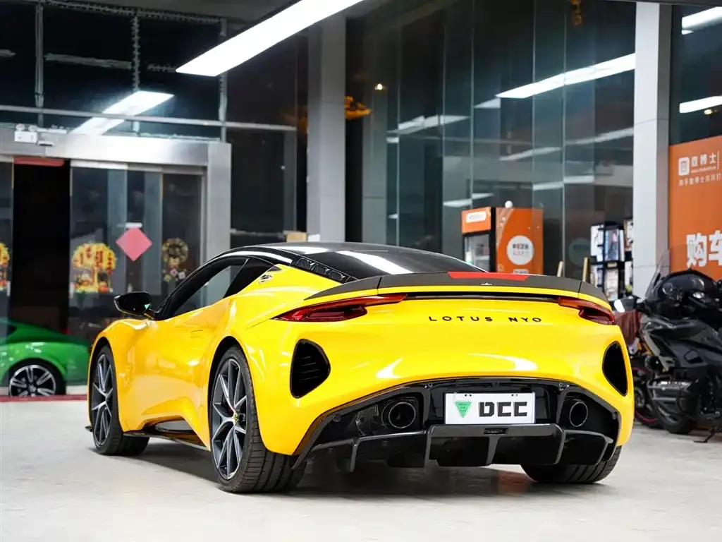 Lotus Emira 2023 из CN, фото 6