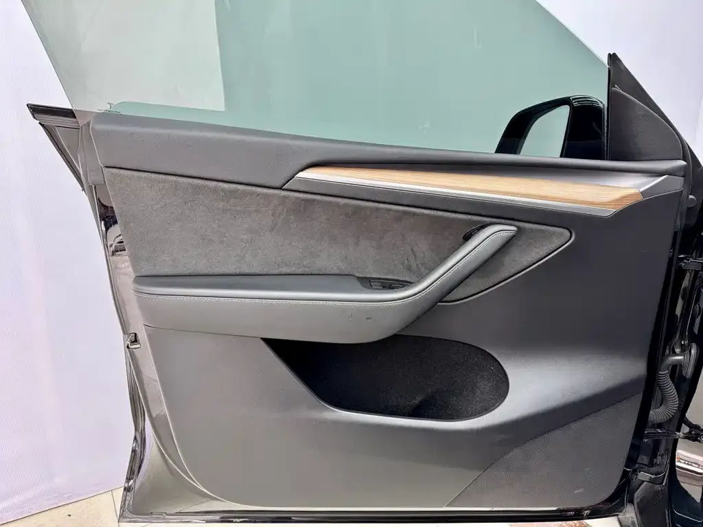 Tesla Model Y 2021 из CN, фото 4
