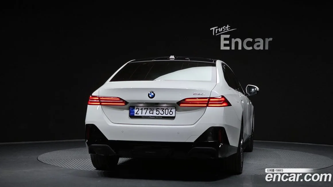 BMW 5-Series 2025 из KR, фото 3