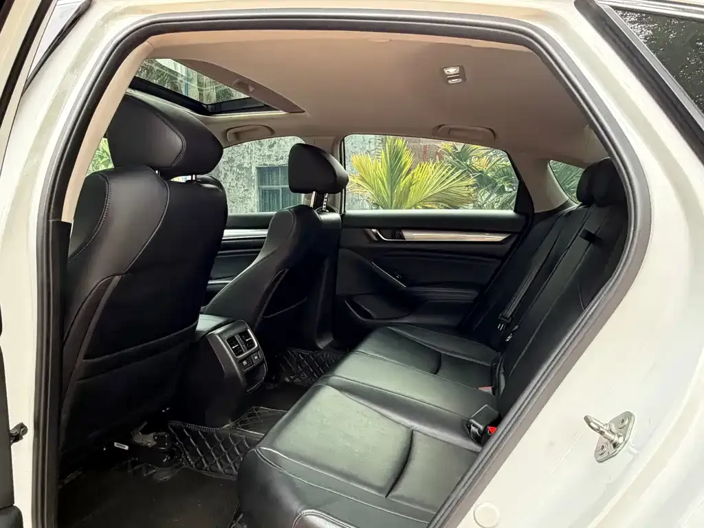 Honda Accord 2021 из CN, фото 5