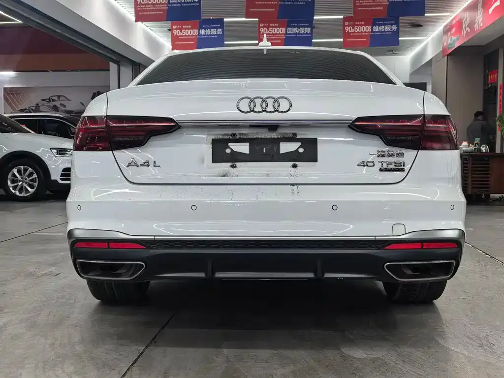 Audi A4L 2021 из CN, фото 9