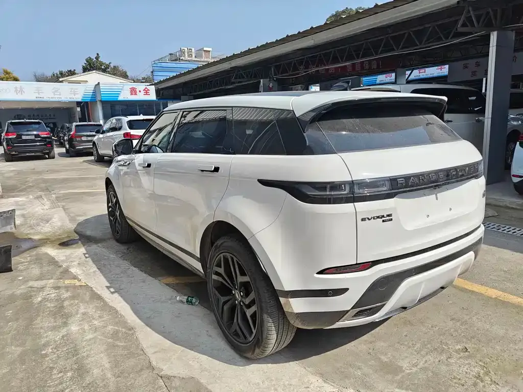 Land Rover Evoque — фото 6