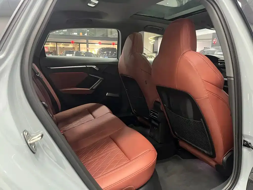 Audi A3 2024 из CN, фото 10