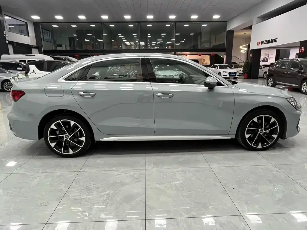 Audi A3 2024 из CN, фото 5