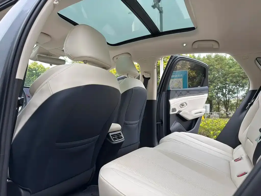 BYD Qin L 2024 из CN, фото 2