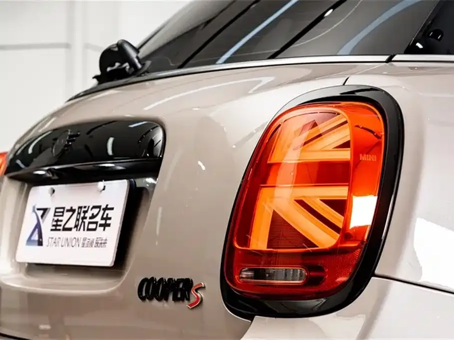 MINI Cooper (3-door) 2024 из CN, фото 9
