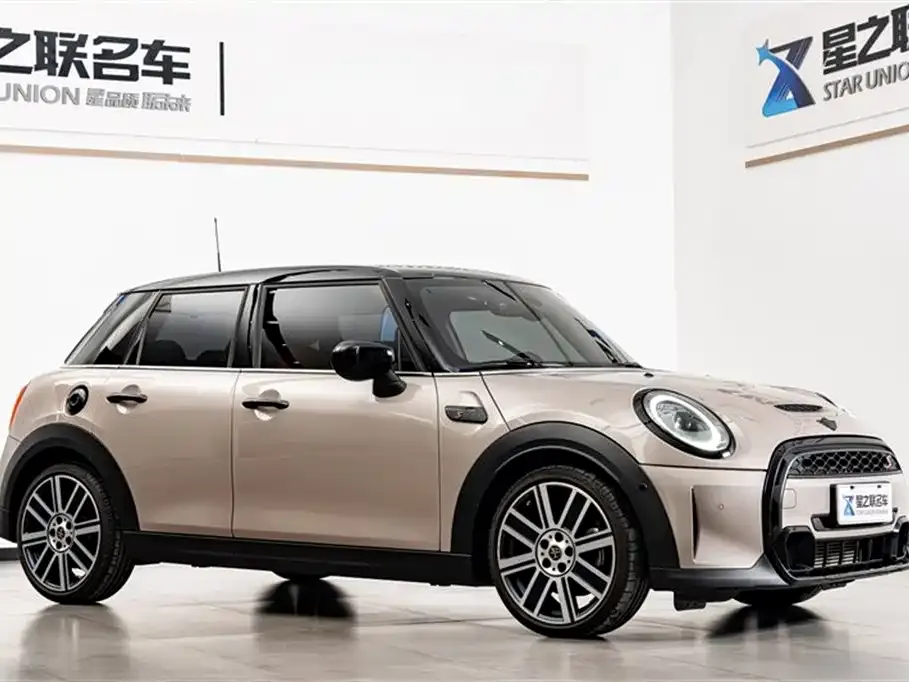 MINI Cooper (3-door) 2024 из CN, фото 3