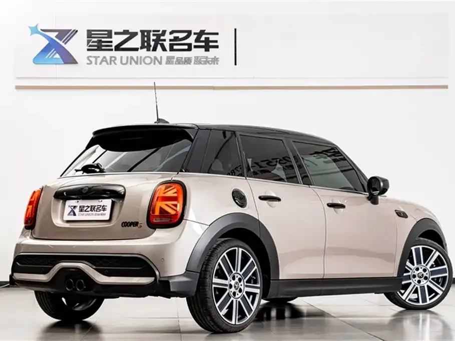 MINI Cooper (3-door) 2024 из CN, фото 8