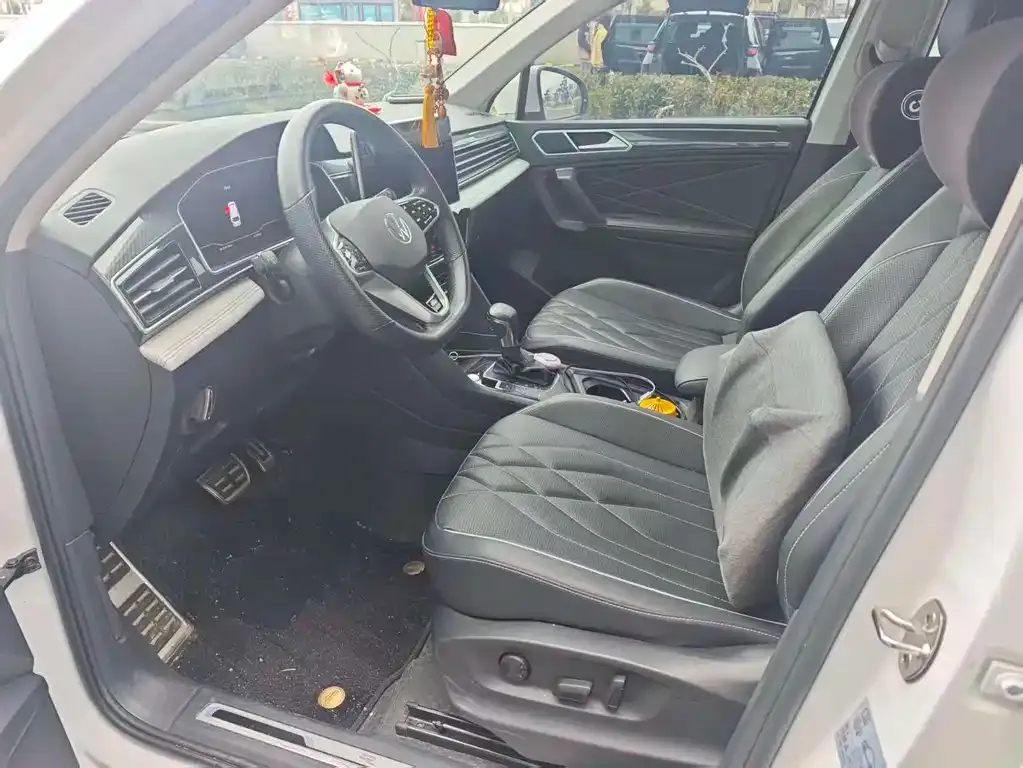 Volkswagen Tiguan L 2022 из CN, фото 3