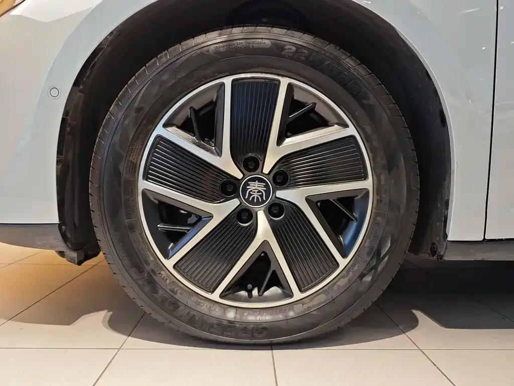 BYD Qin L 2025 из CN, фото 5