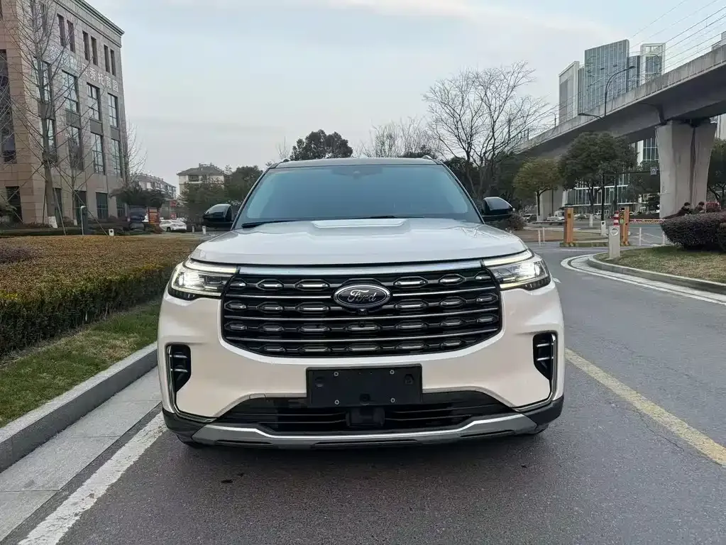 Ford Explorer 2023 из CN, фото 9