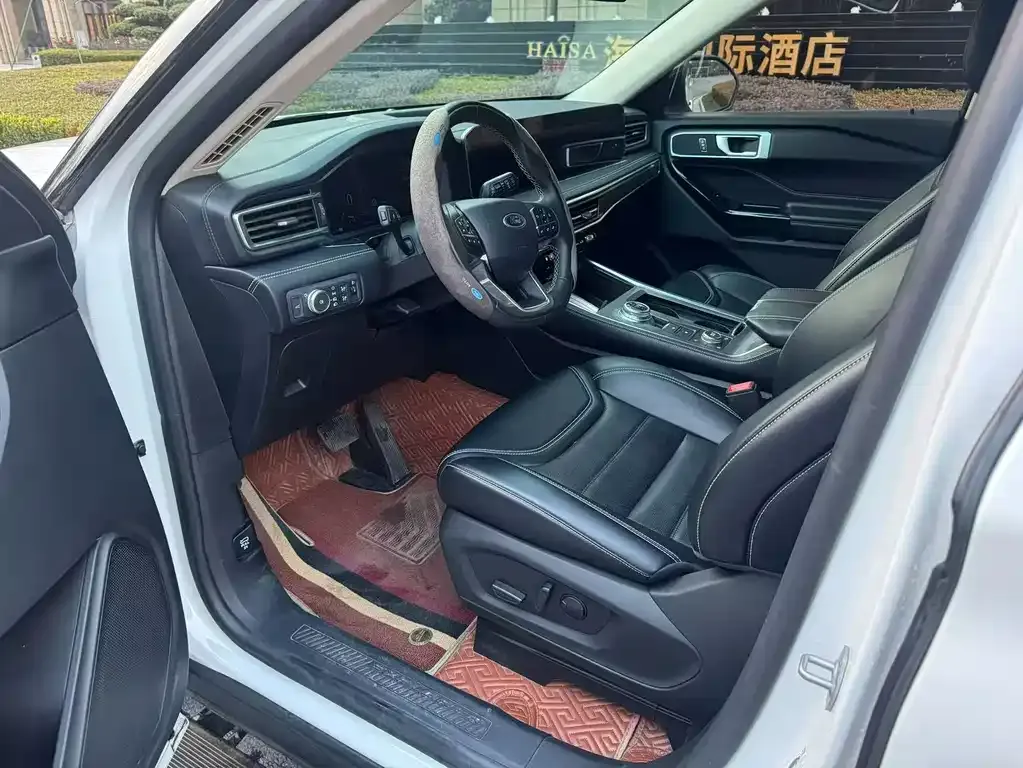 Ford Explorer 2023 из CN, фото 6