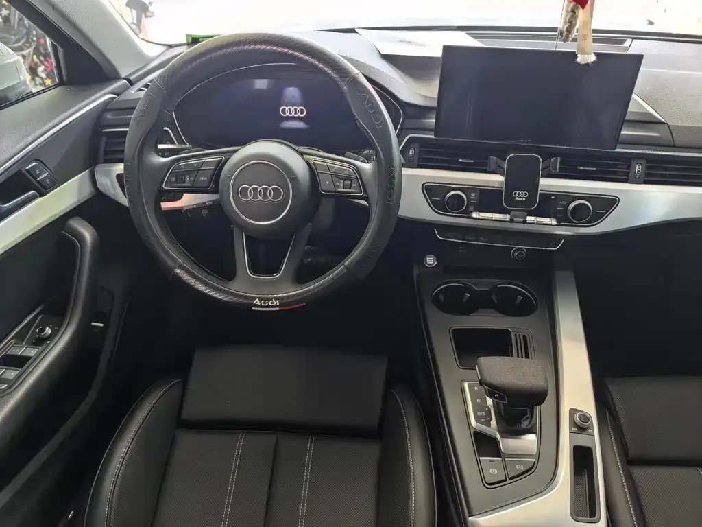 Audi A4L 2024 из CN, фото 10