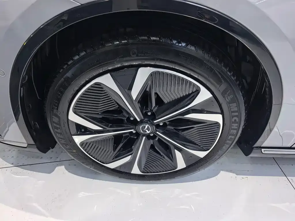 Mazda EZ-6 2024 из CN, фото 5