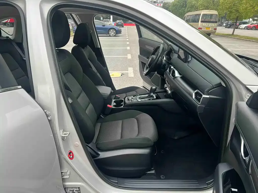 Mazda CX-5 2022 из CN, фото 2