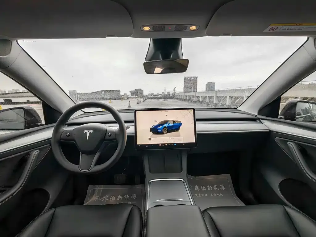 Tesla Model Y — фото 4