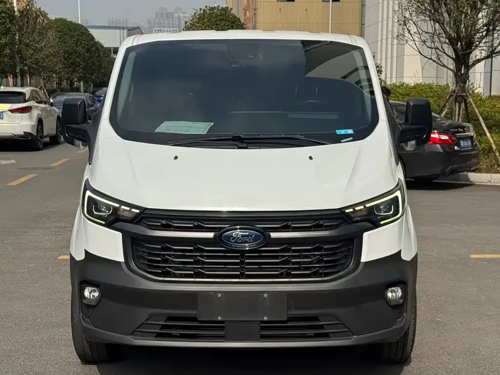 Ford Transit 2024 из CN, фото 5