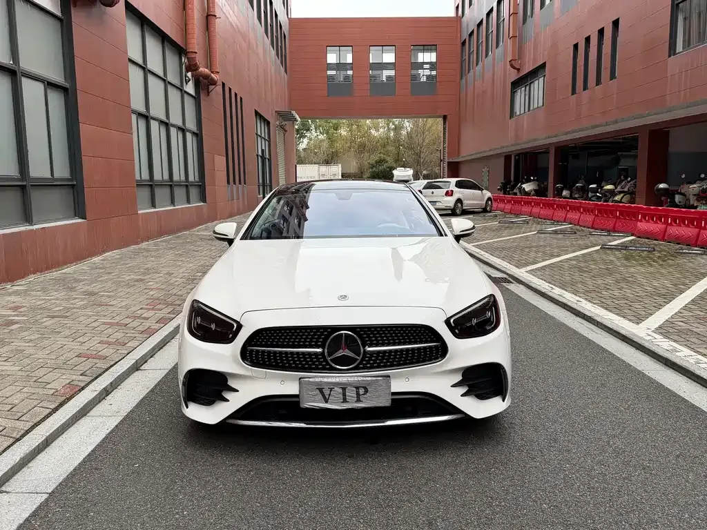 Mercedes-Benz E-Class (Import) — фото 10