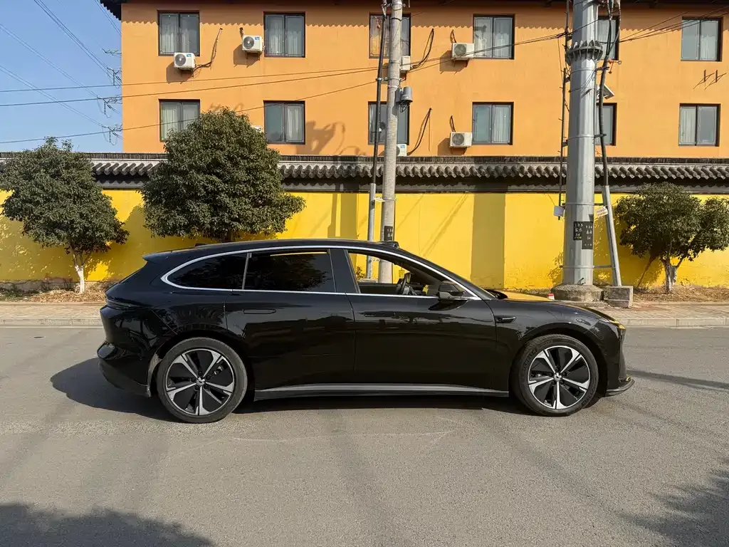 NIO ET5T 2024 из CN, фото 9
