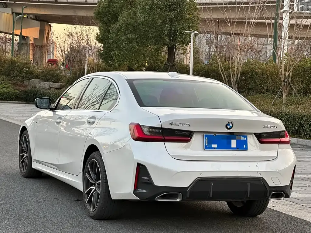 BMW 3 Series 2023 из CN, фото 7