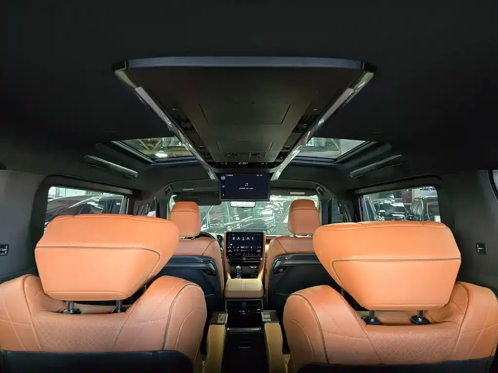 Toyota Vellfire 2025 из CN, фото 9