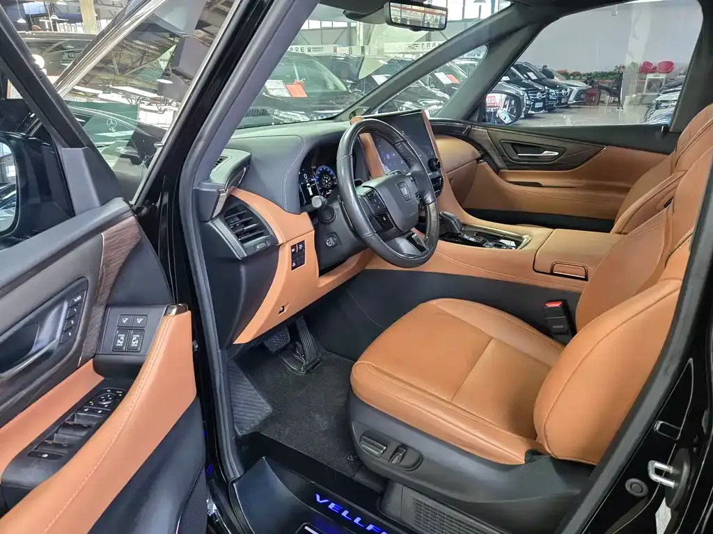 Toyota Vellfire 2025 из CN, фото 7