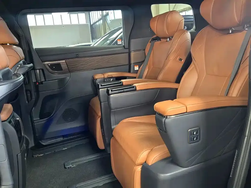Toyota Vellfire 2025 из CN, фото 10