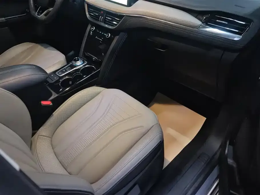 Ford Escape 2023 из CN, фото 9