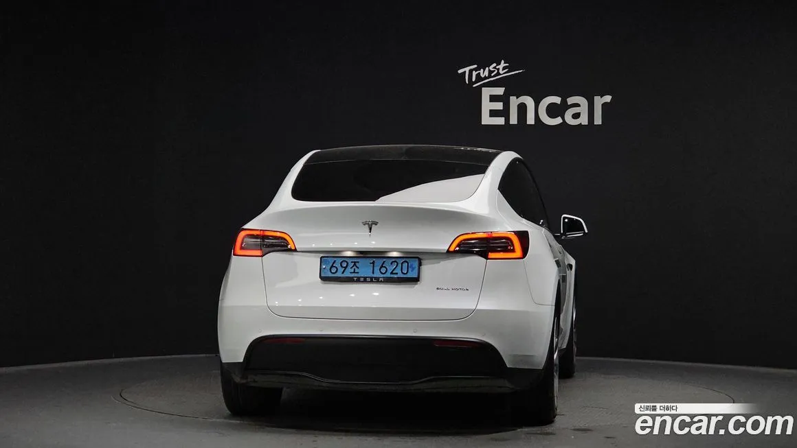 Tesla Model Y 2022 из KR, фото 3