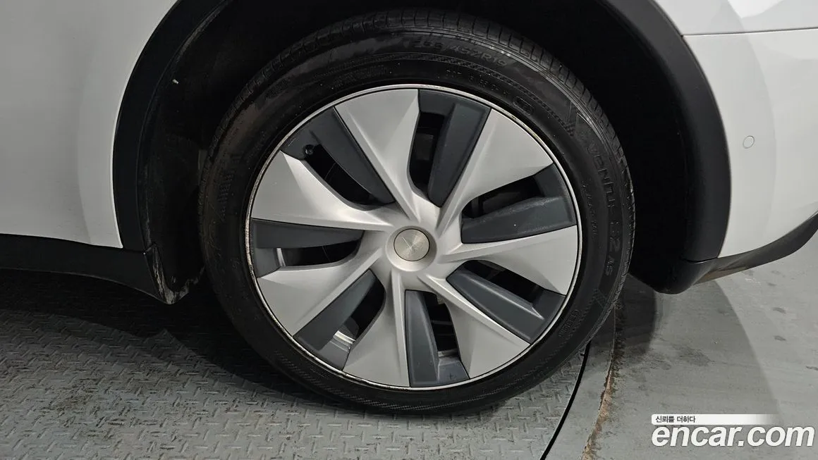 Tesla Model Y 2022 из KR, фото 5