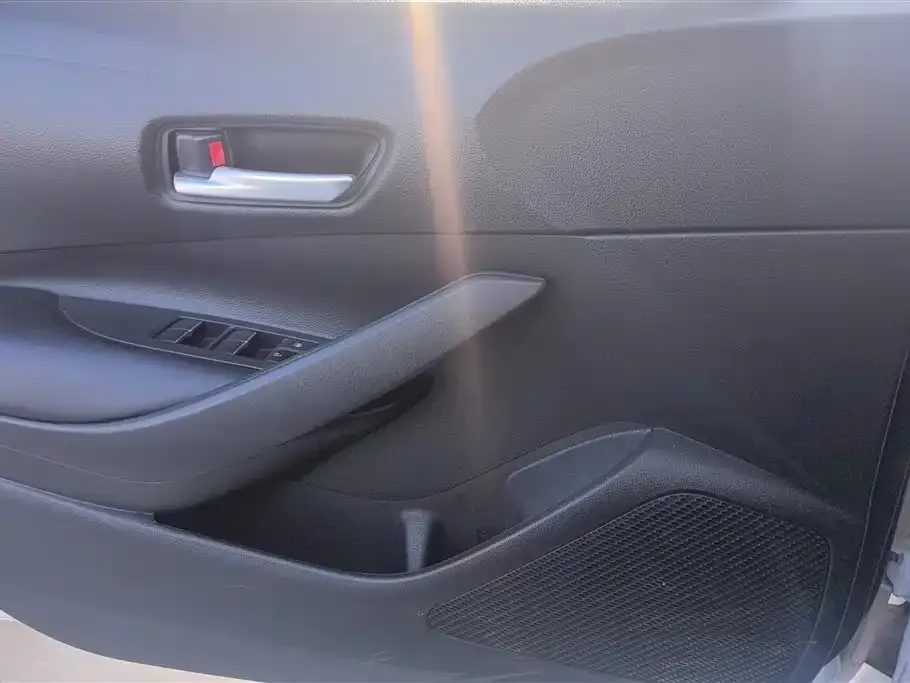 Toyota Corolla 2023 из CN, фото 8
