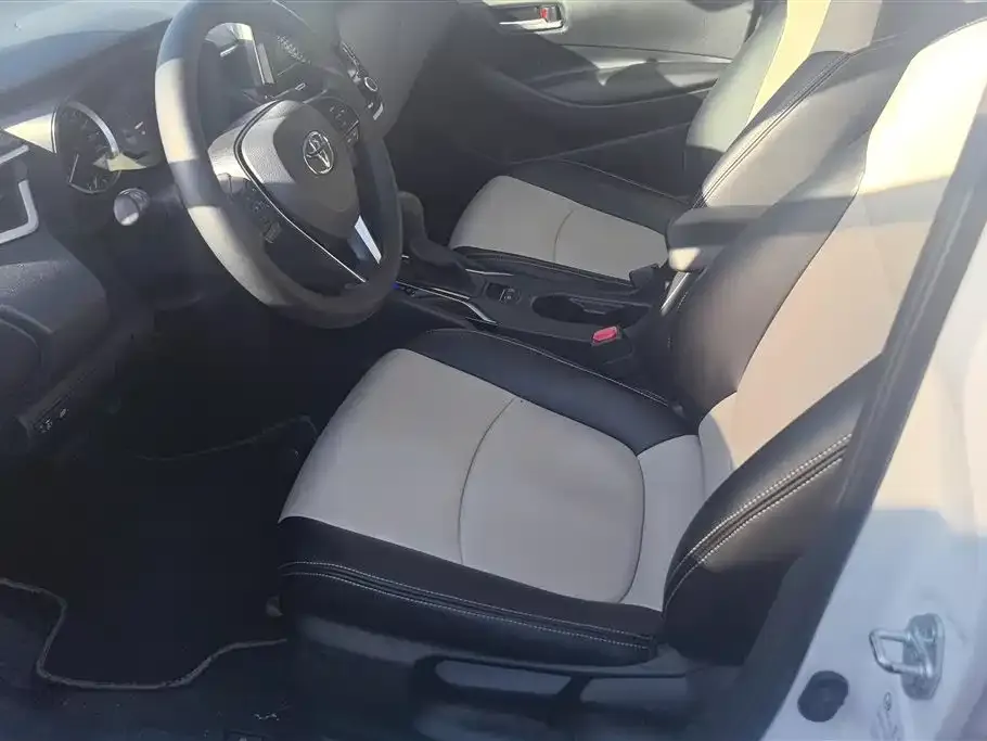 Toyota Corolla 2023 из CN, фото 6
