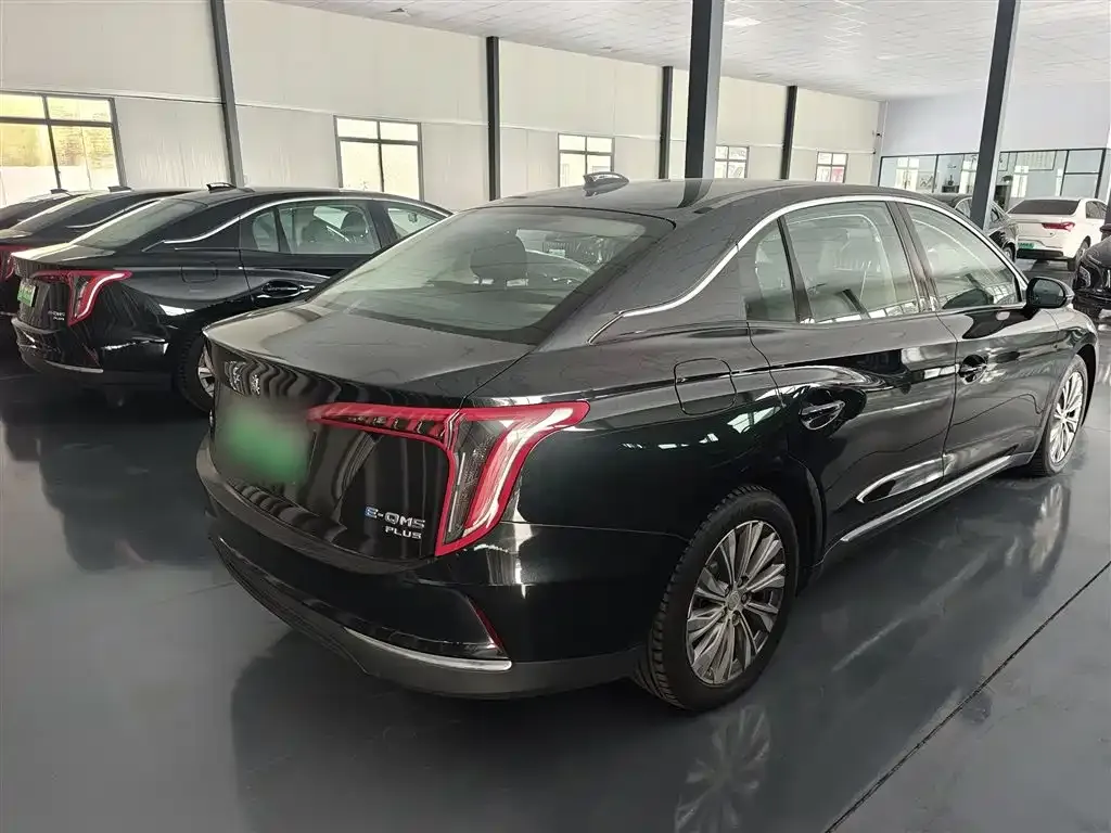 Hongqi E-QM5 2024 из CN, фото 2