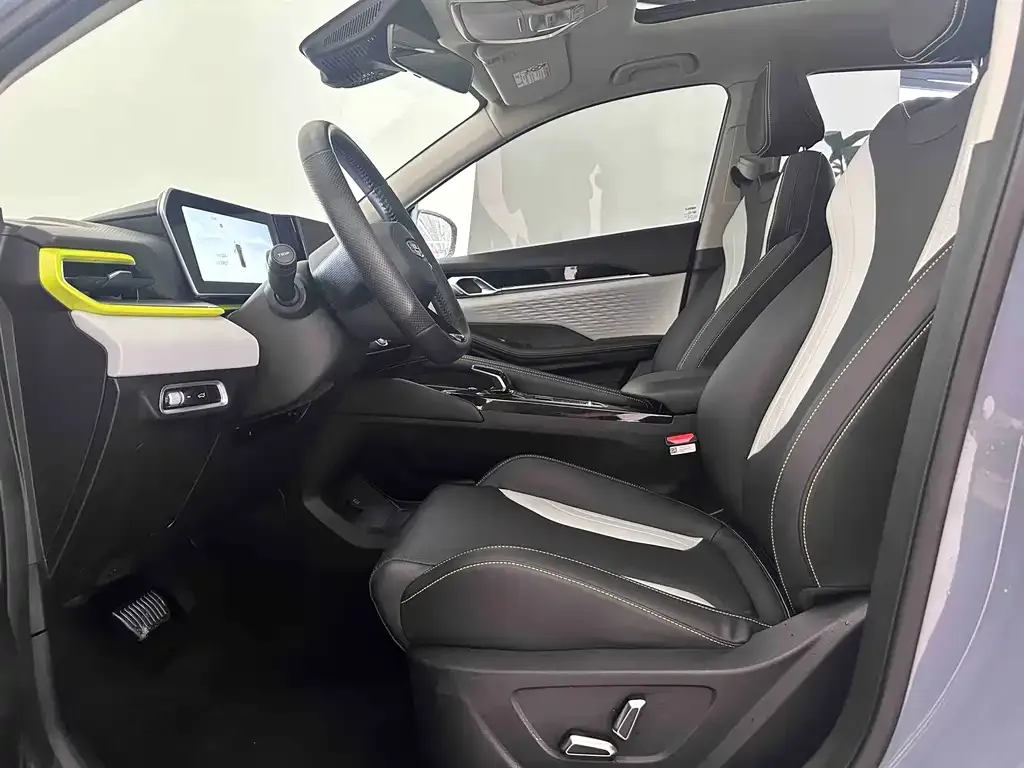 Geely Binyue 2023 из CN, фото 3