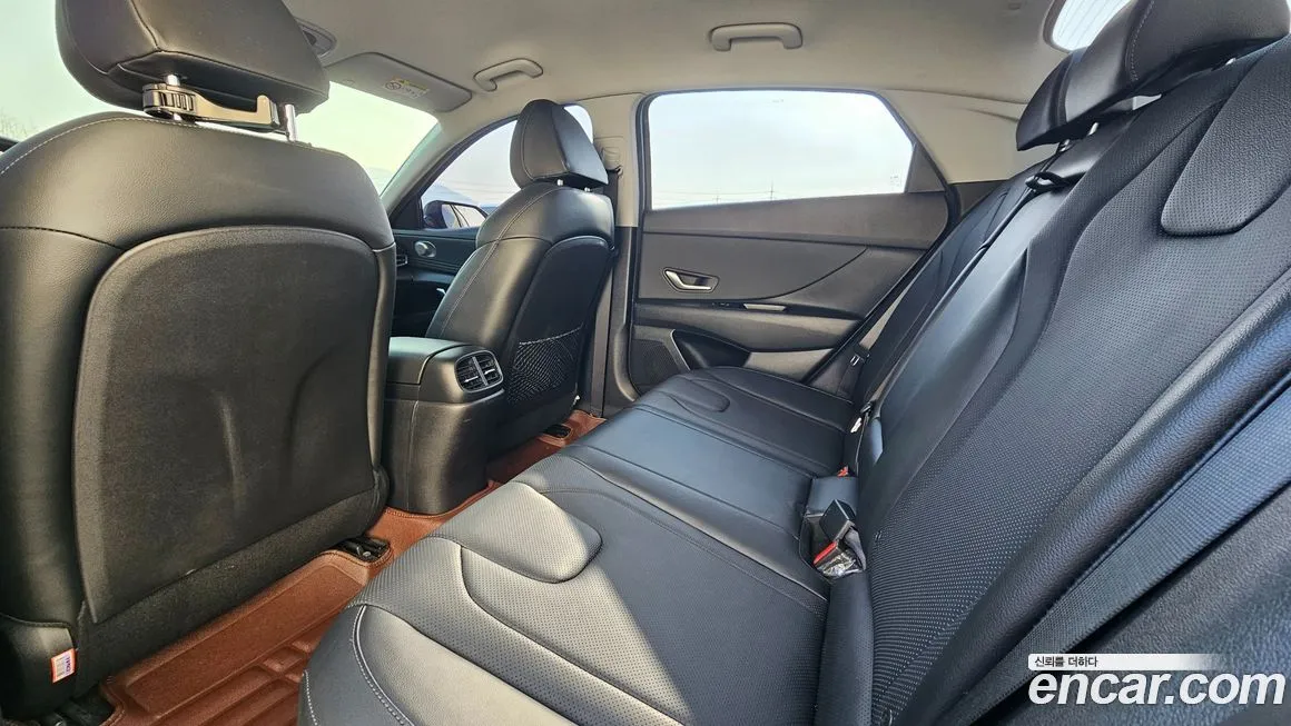 Hyundai AVANTE — фото 9