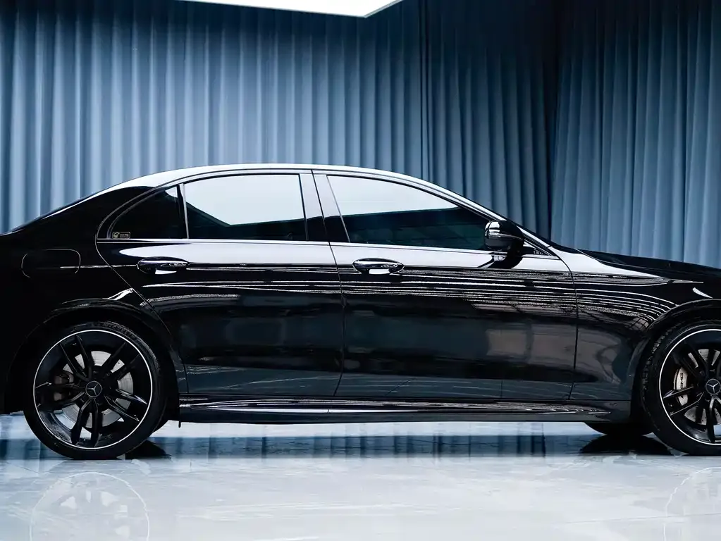 Mercedes-Benz E-Class AMG — фото 9