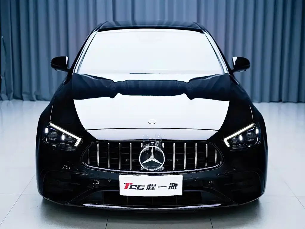 Mercedes-Benz E-Class AMG — фото 3