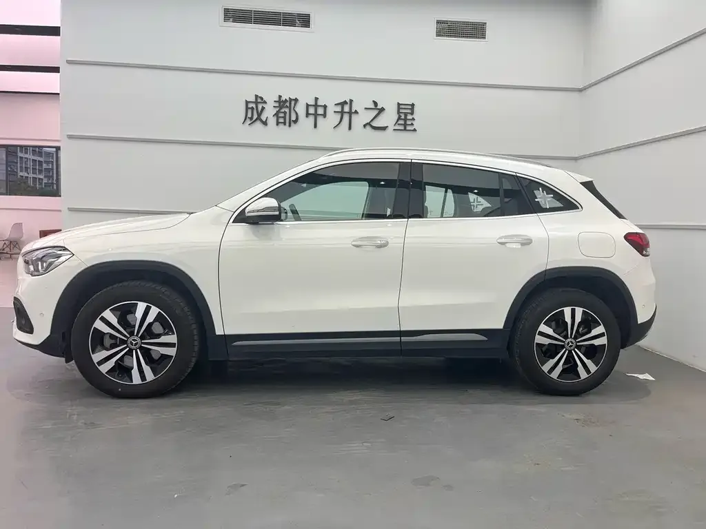 Mercedes-Benz GLA 2023 из CN, фото 4